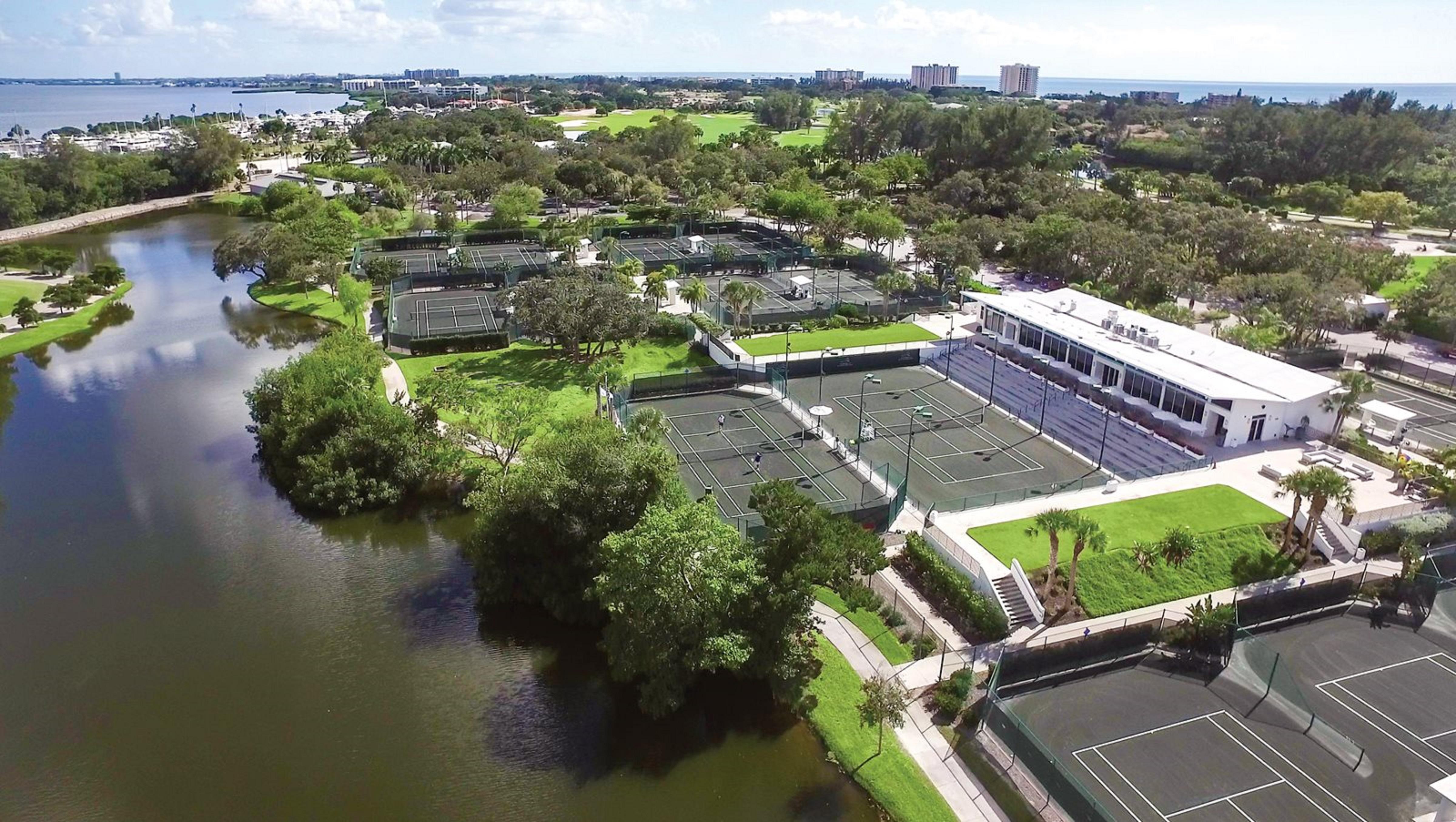 Resort At Longboat Key Club Екстериор снимка